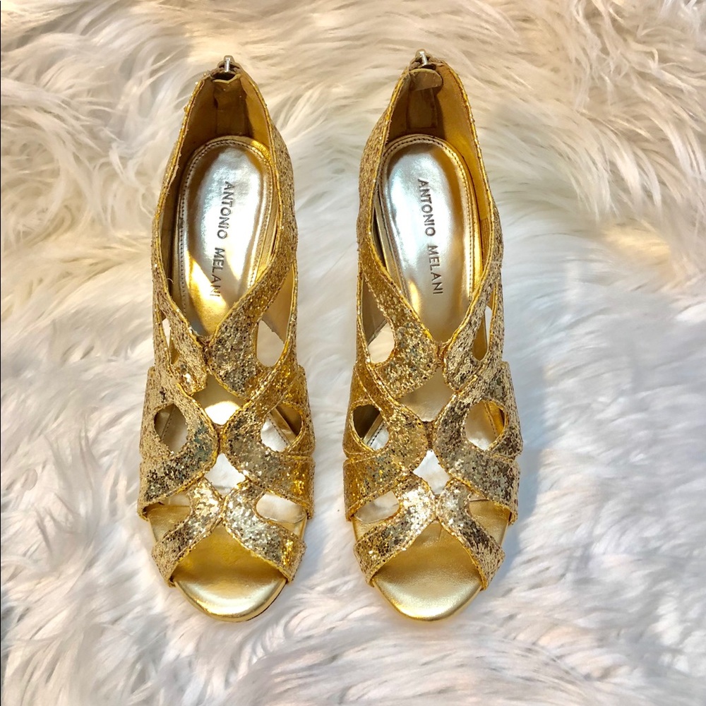 **❣️SOLD❣️**Antonio Melani Heels Gold “Sparkles” - Picture 2 of 8